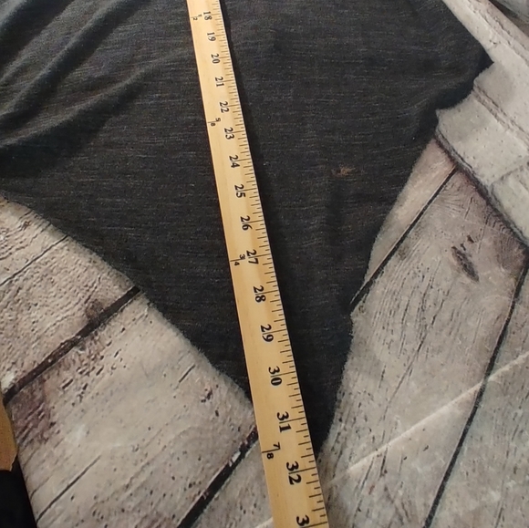 YFB Young Fabulous and Broke Dip Dye V Neck Long Sleeve Top S - Picture 13 of 14